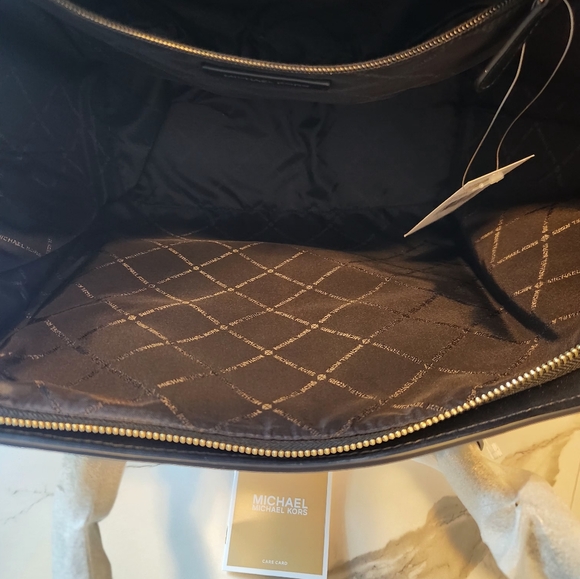 Michael Kors Black Tote Bag - Picture 6 of 13